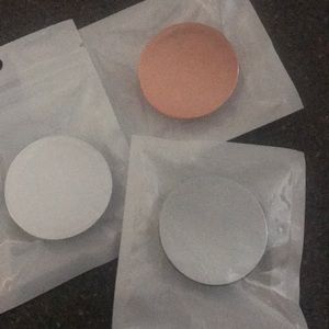 Bundle of 3 🖤📱PopSockets (off brand from amazon)